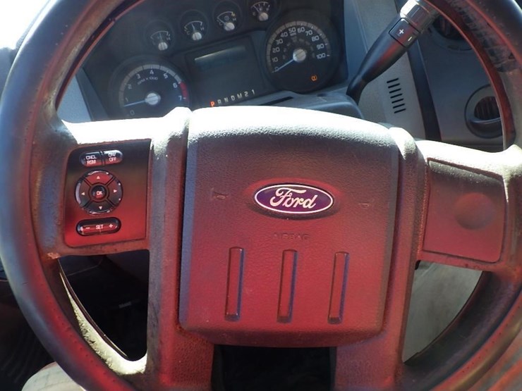 2011-ford-f250-image-32