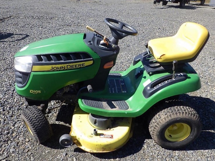 john-deere-d105-image-2