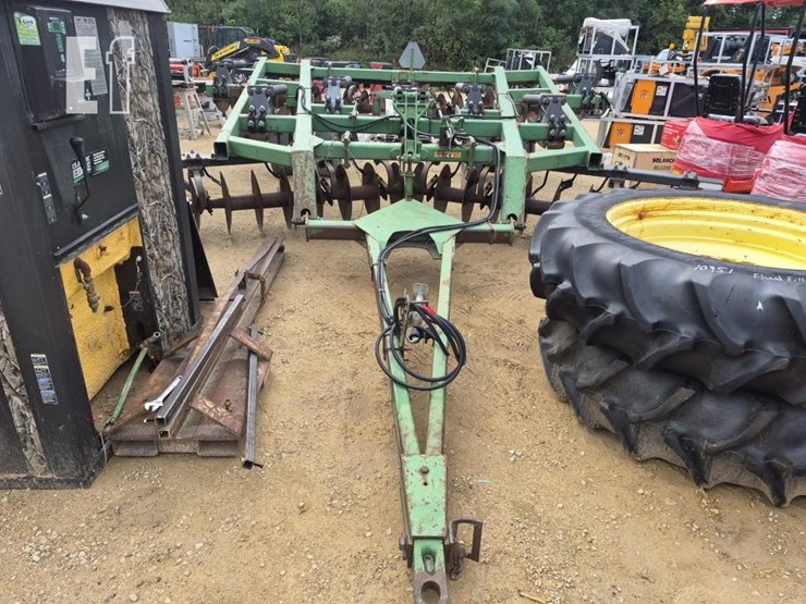 john-deere-510-image-1