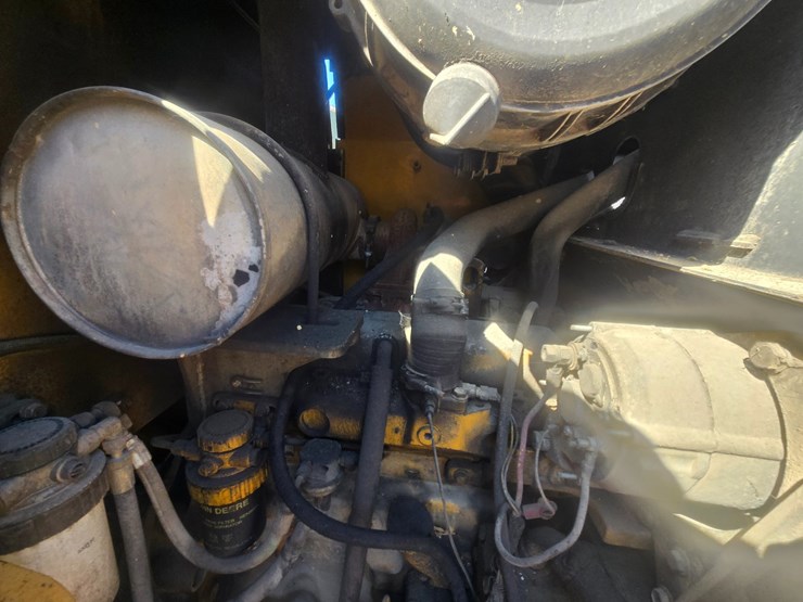deere-444j-image-15