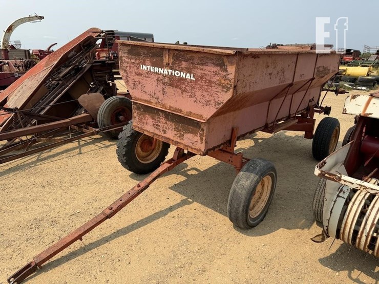 case-ih-100-image-3