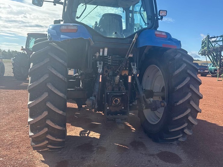 new-holland-t6060-image-3