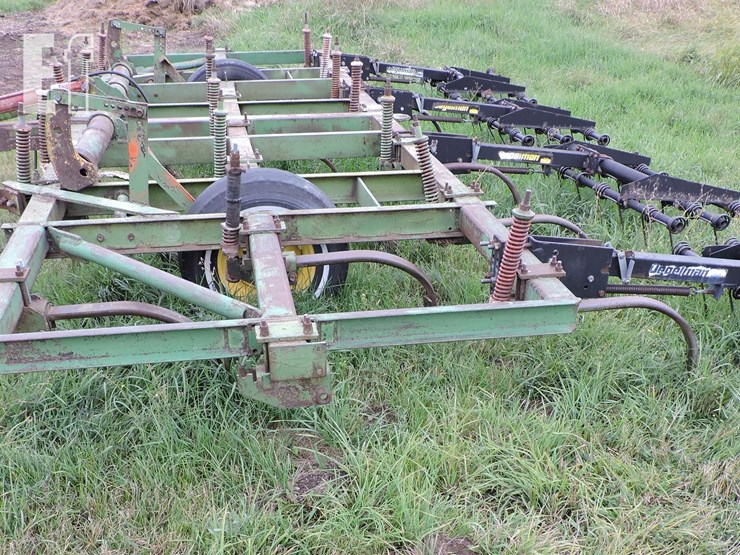 john-deere-18-image-4