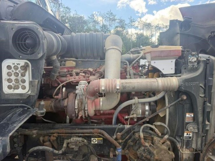 2012-kenworth-t800-image-27
