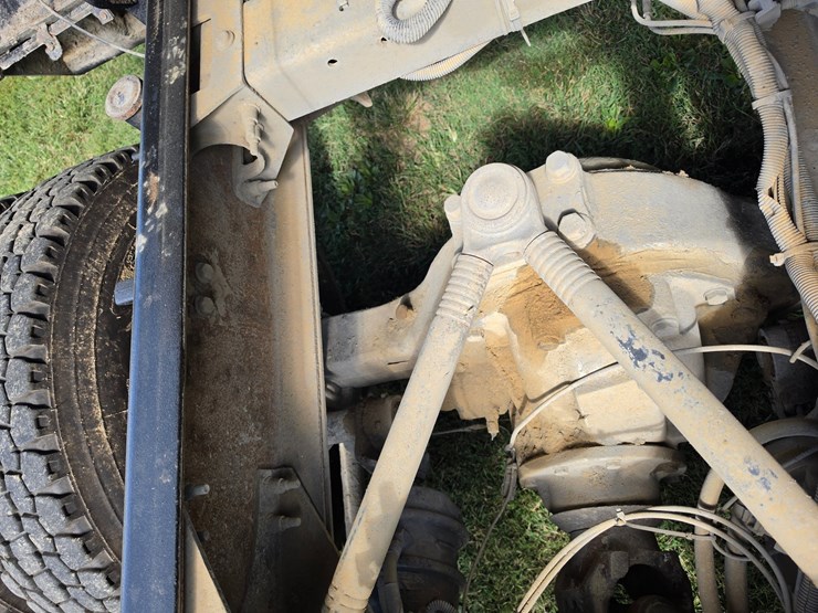 #25407-•-2005-volvo-vhd-quad-axle-dump-truck-image-50