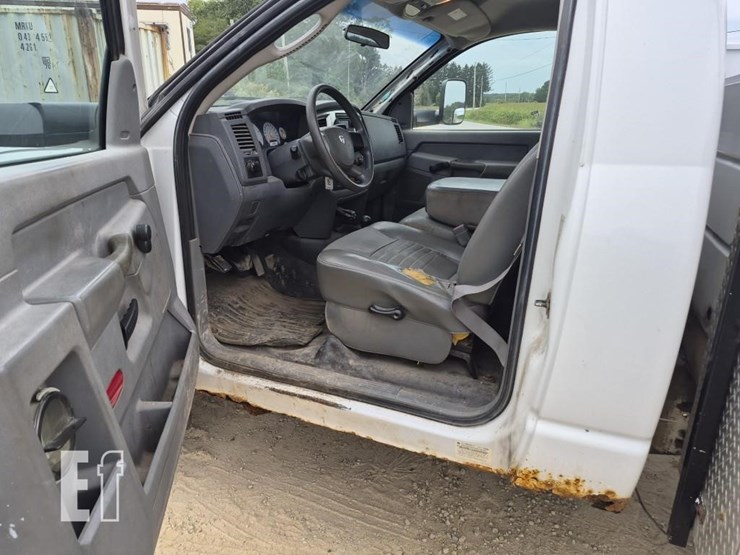 2008-dodge-ram-3500-image-12