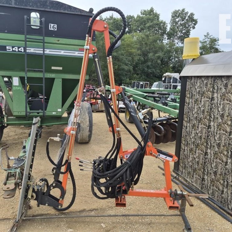 FARMER HELPER BRM120 4' HYDRAULIC BOOM SICKLE MOWER