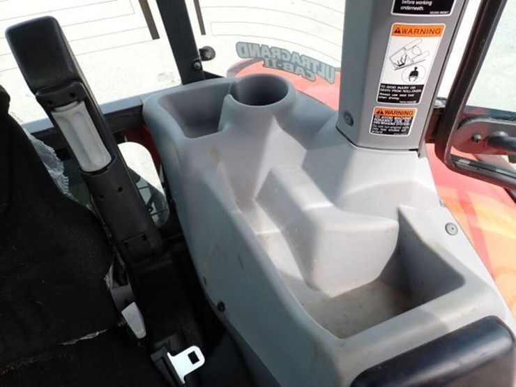 2019-kubota-m4-071-image-34