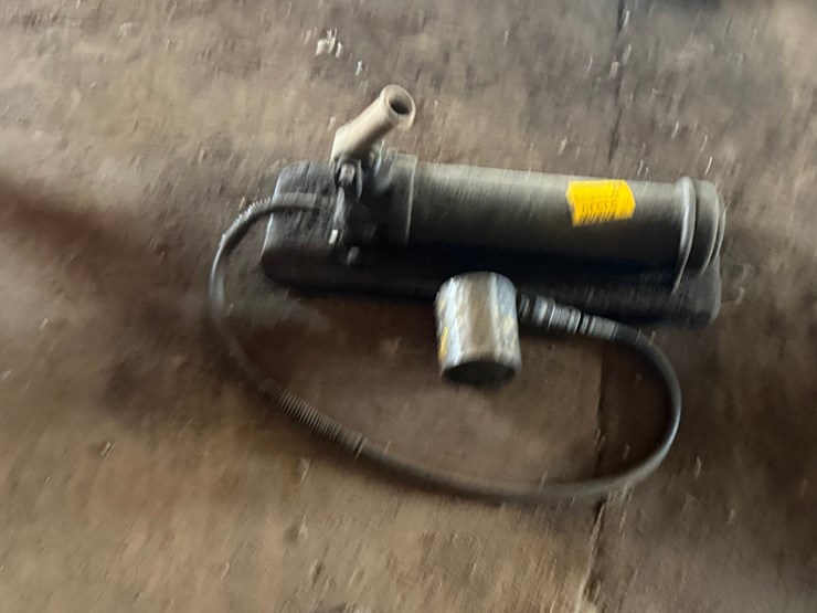 #53530-•-grease-pump-inv#53530-image-6