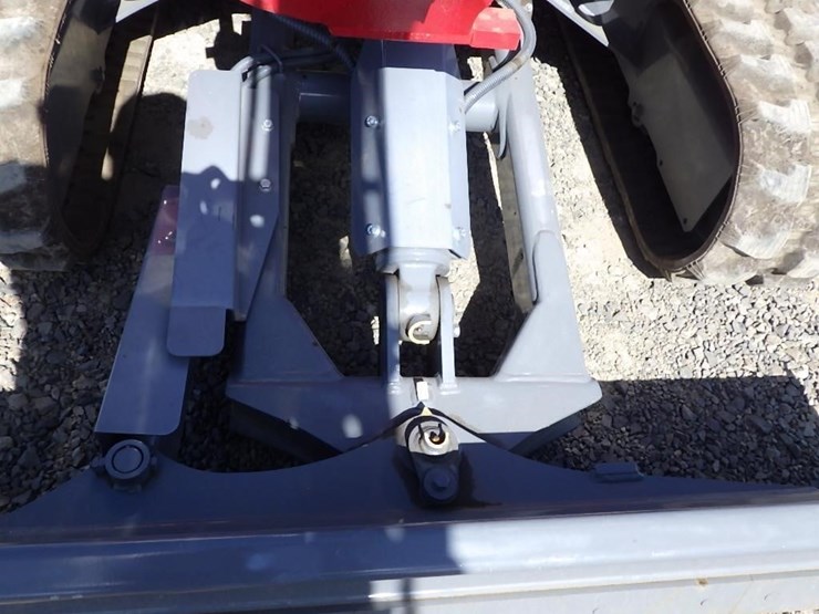 takeuchi-tb335r-image-33