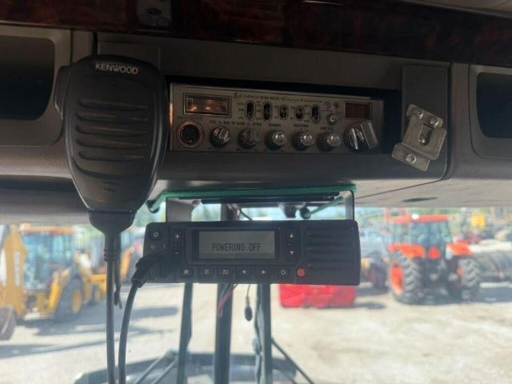 2012-kenworth-t800-image-17