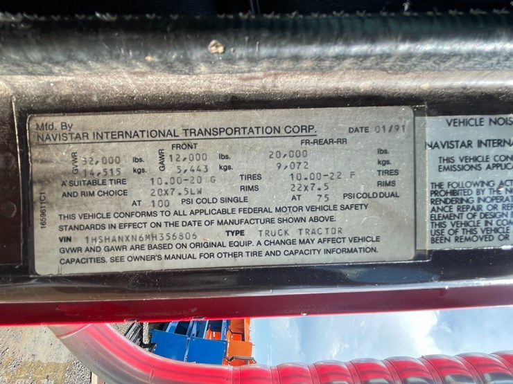 1991-international-7100-image-44