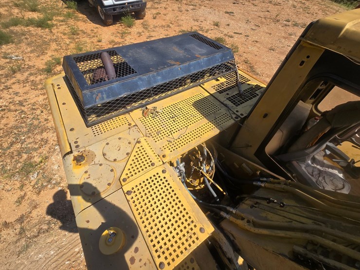 caterpillar-320-image-20