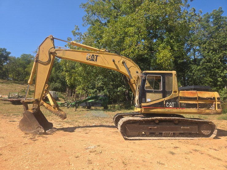 caterpillar-320-image-5