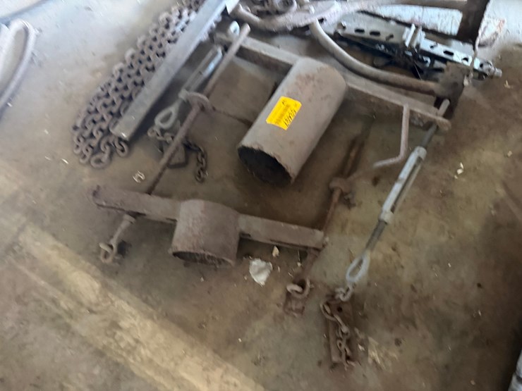 #53497-•-lot-of-chain,-jacks,-et-inv#53497-image-4