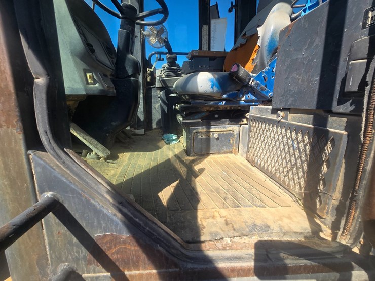 deere-444j-image-28