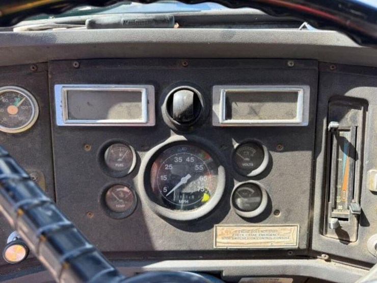 1993-ford-l8000-image-11