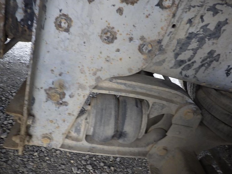 2007-mack-cv713-granite-5-axle-dump-truck-image-19