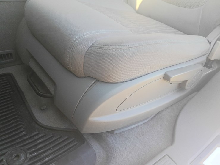 2013-chevrolet-traverse-image-22