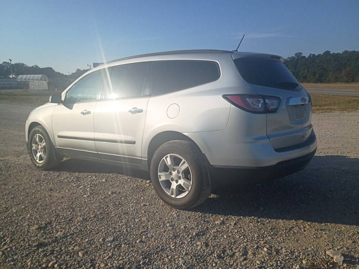 2013-chevrolet-traverse-image-4