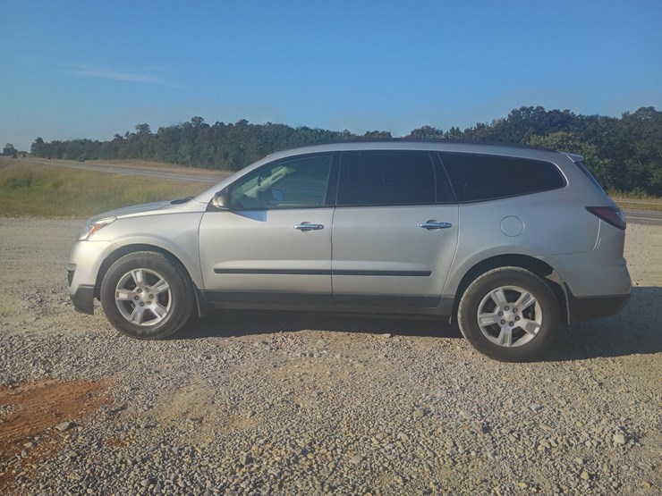 2013-chevrolet-traverse-image-3