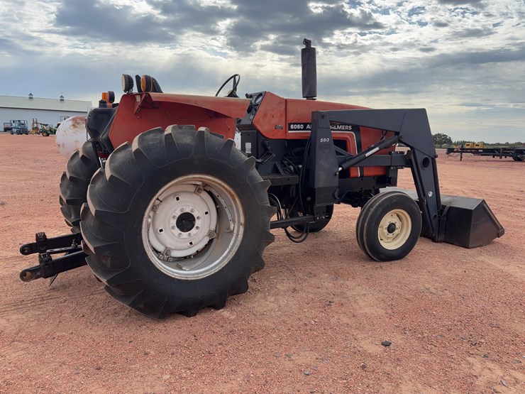 allis-chalmers-6060-tractor-image-4