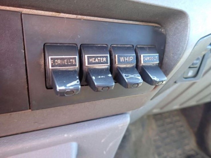 ford-f550-image-25