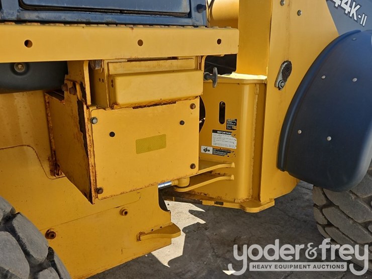 2017-deere-544k-image-19