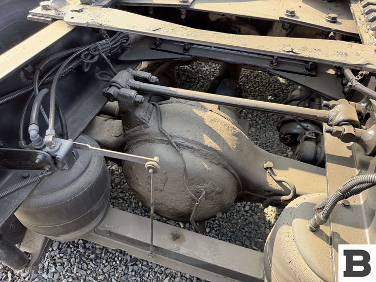 2016-kenworth-t680-image-27