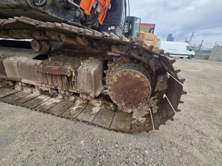 2016-hitachi-zx350-lc-image-22