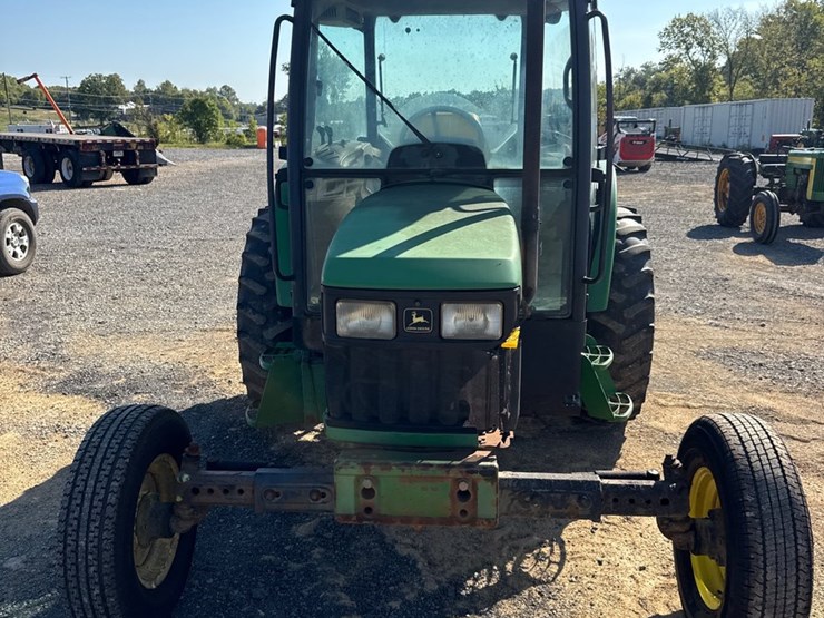 john-deere-5220-image-2