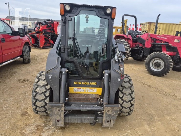 new-holland-l230-image-9