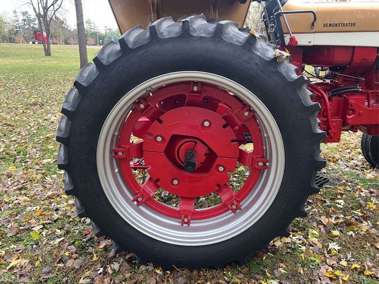 1970-farmall-544-hydro-gas-row-crop-golden-demonstrator-image-42