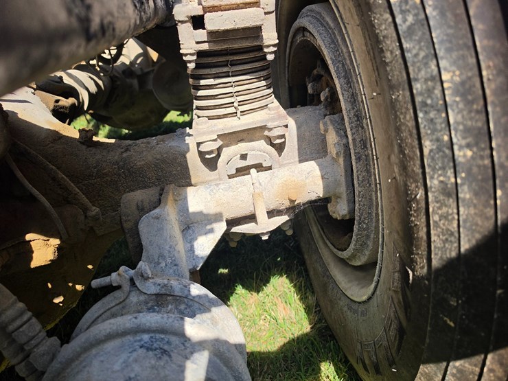 #25407-•-2005-volvo-vhd-quad-axle-dump-truck-image-118