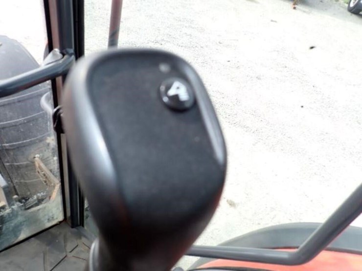 2019-kubota-m4-071-image-19