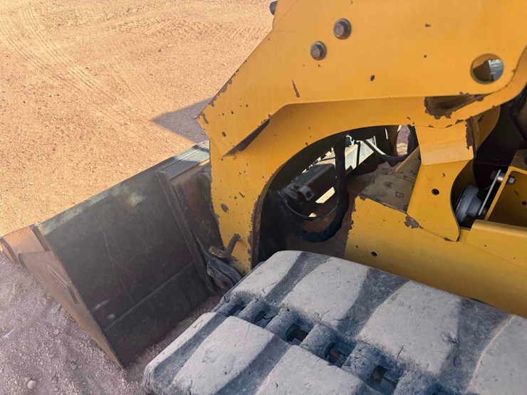 caterpillar-279d-image-14