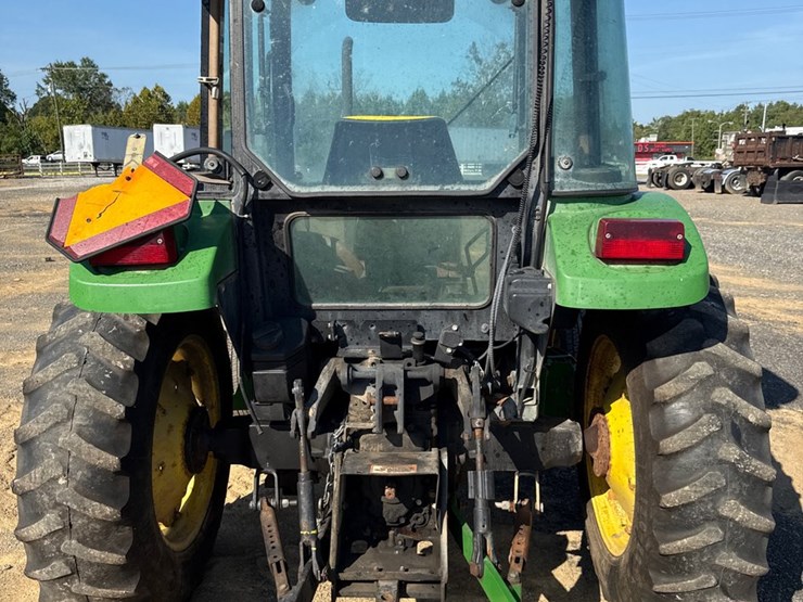 john-deere-5220-image-6