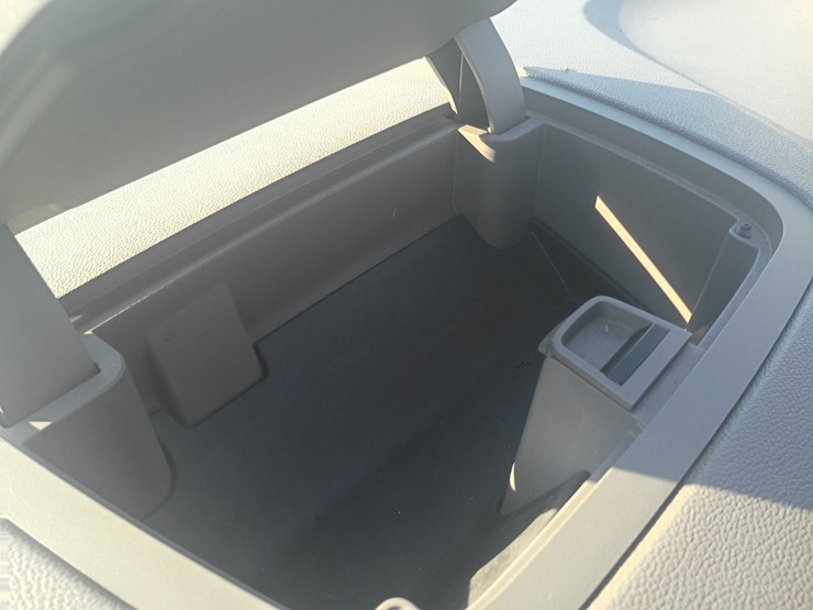 2013-chevrolet-traverse-image-50