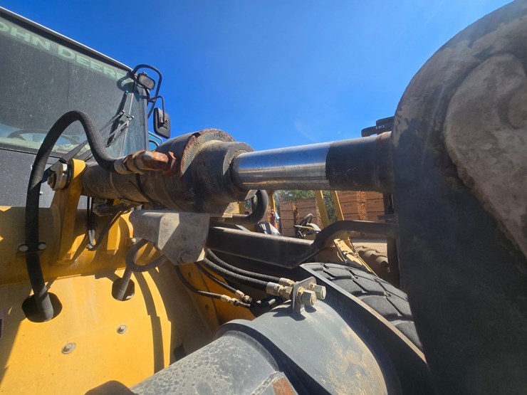 deere-444j-image-56