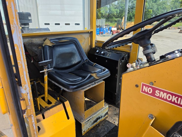 #25415-•-rosco-sweeper-broom-image-41