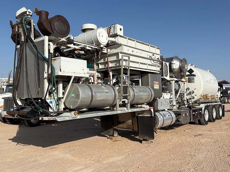 2005-lorne’s-3-axle-cs&p-quintaplex-nitrogen-pump-trailer-image-1