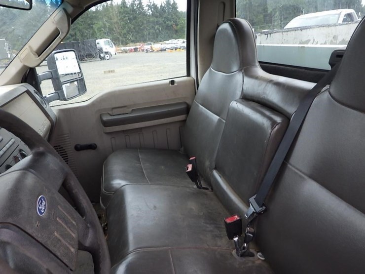 2009-ford-550-image-42
