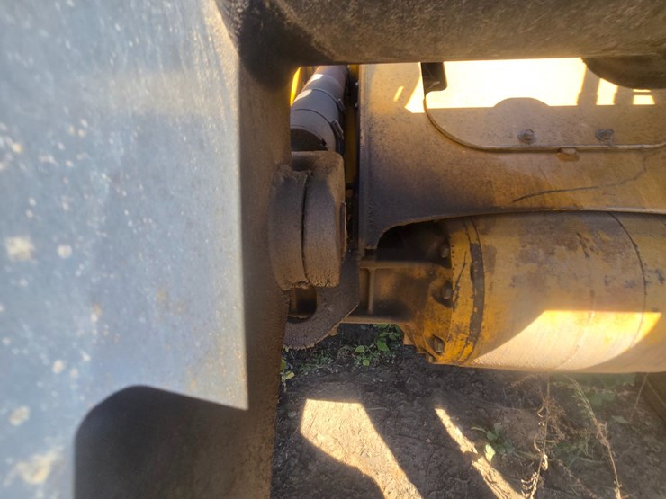 deere-444j-image-59