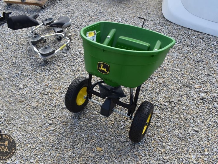 john-deere-la-image-2