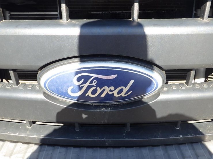 2011-ford-f250-image-8