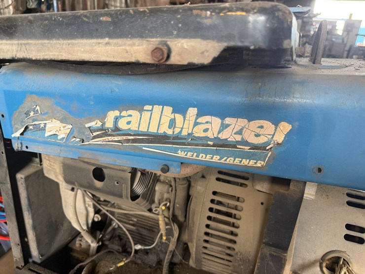 miller-trailblazer-275-image-3