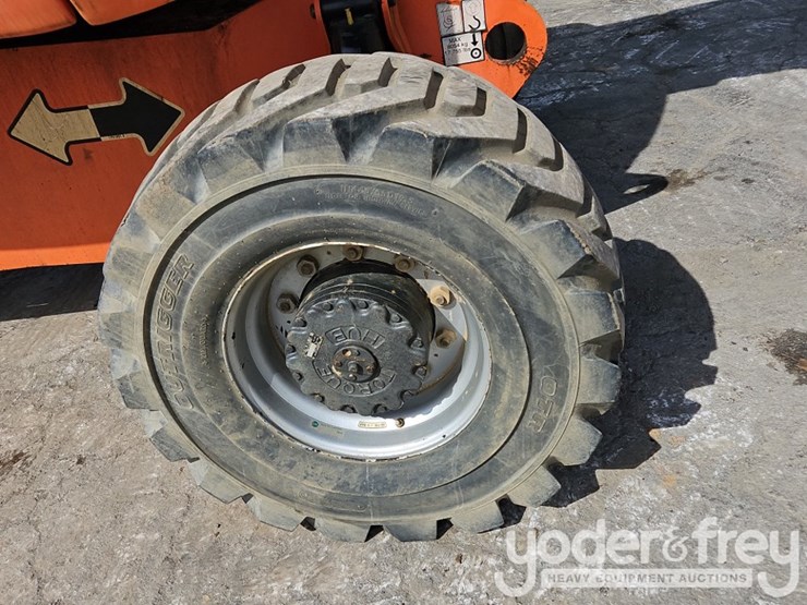 2008-jlg-800aj-image-13