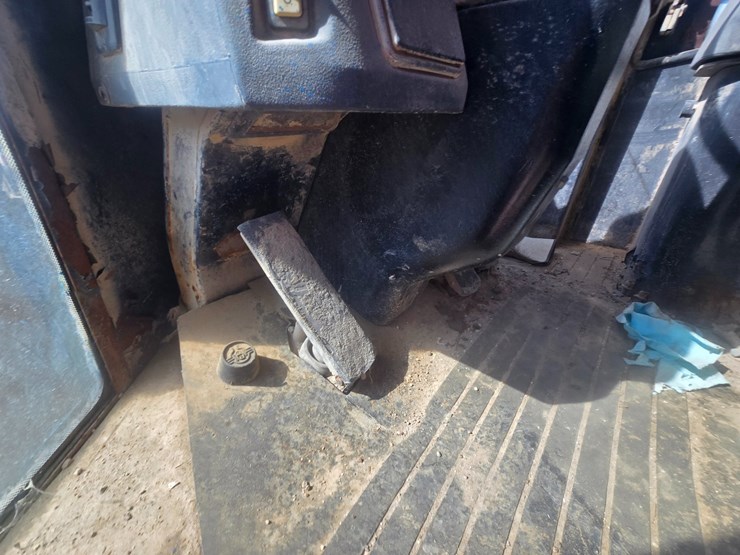 deere-444j-image-43