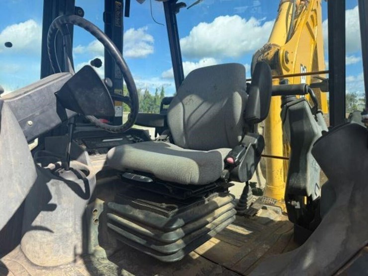2006-deere-310g-image-19