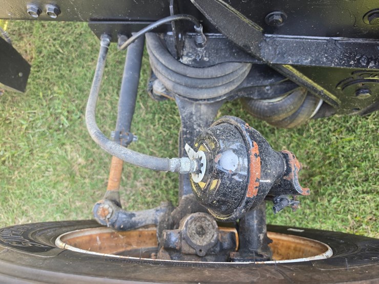#25407-•-2005-volvo-vhd-quad-axle-dump-truck-image-125